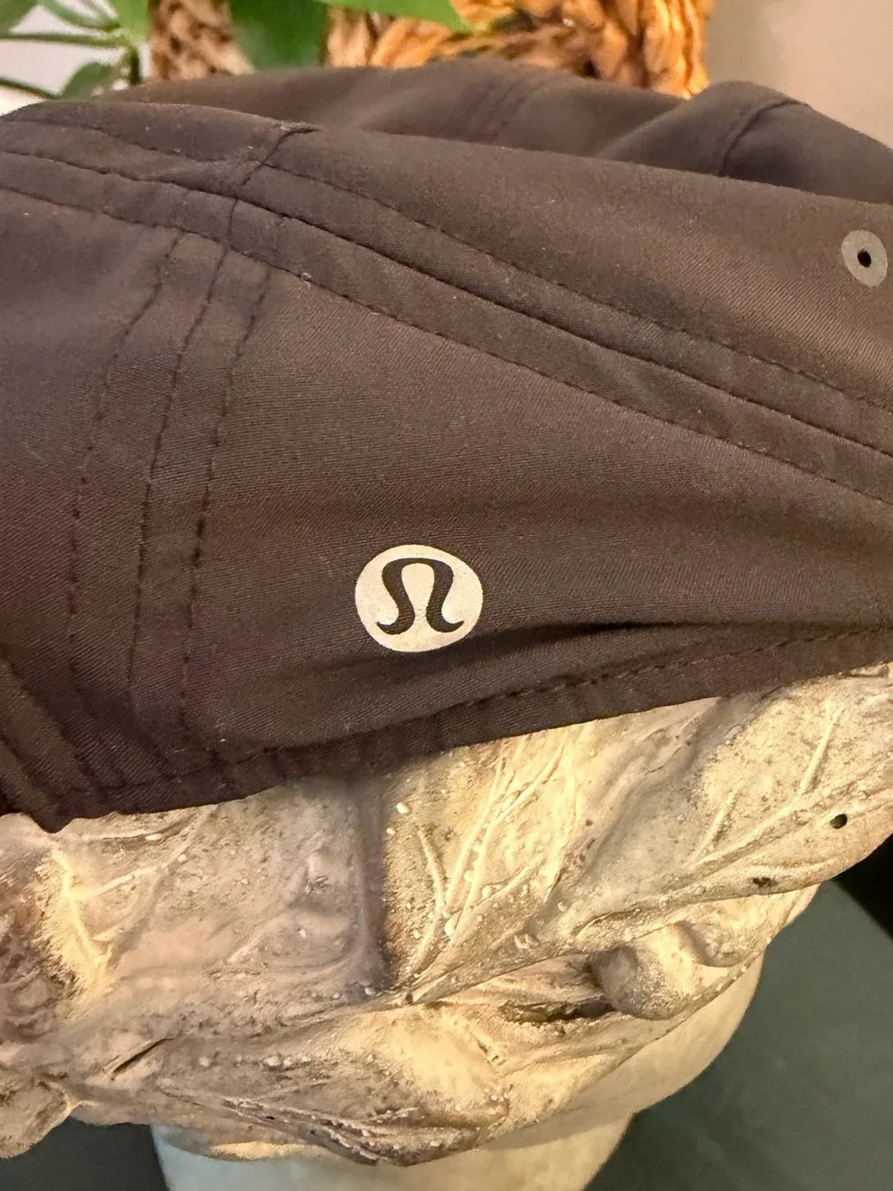 Lululemon Black Fast and Free run hat with reflective logo adjustable strap OS